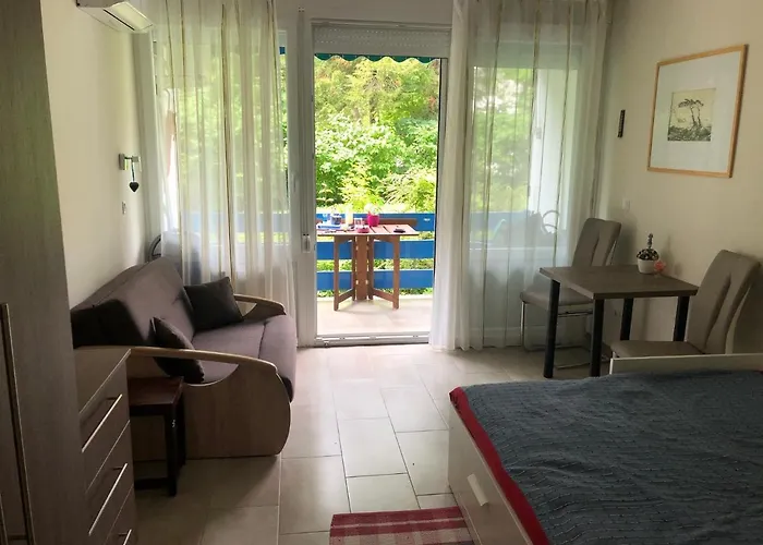 Csopak Apartman *